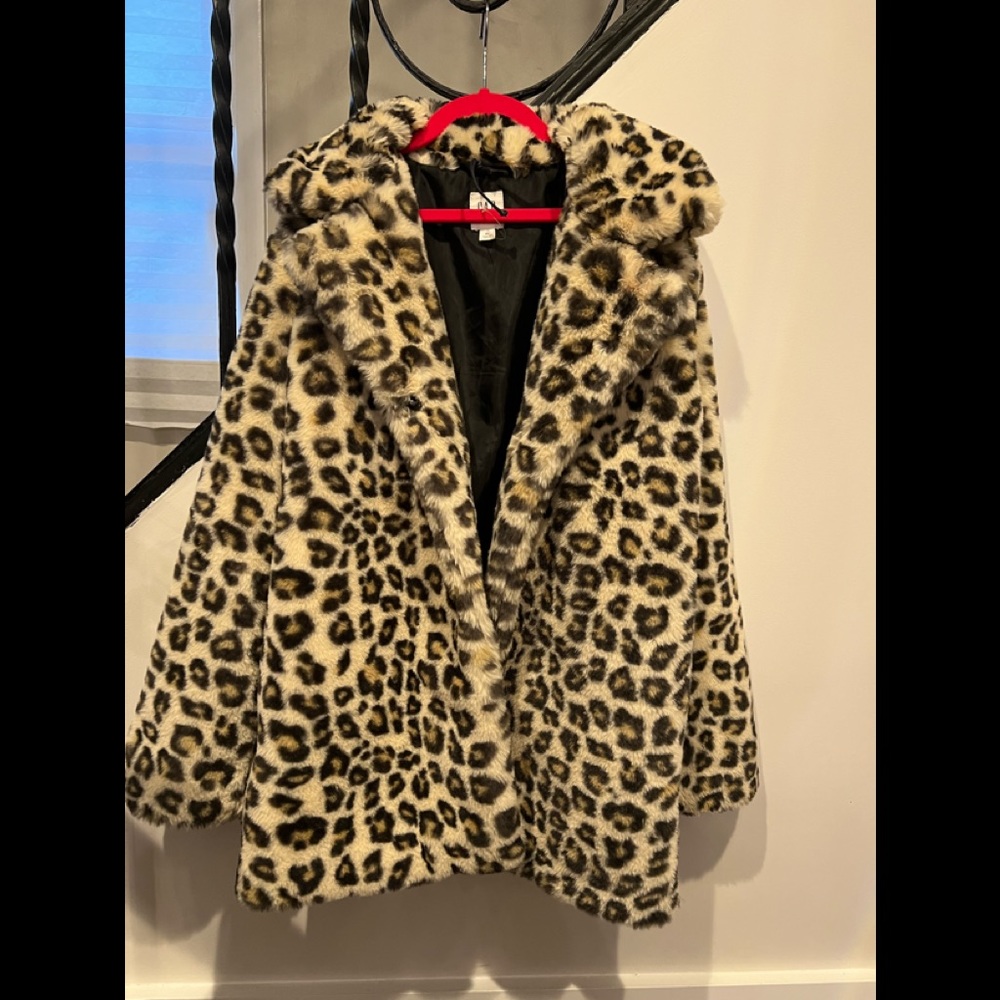 Gap girls faux fur cheetah print jacket